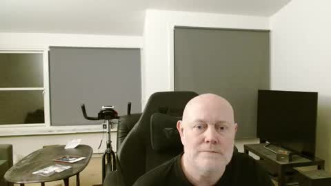 Snapshot of thomash32 chatting on October 13, 6:52 pm thomash32 online show from October 13, 6:52 pm