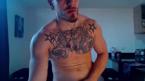 Snapshot of thomashoward31 chatting on January 27, 3:28 pm Thomas online show from January 27, 3:28 pm