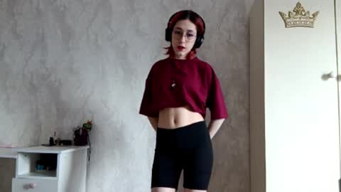 Lina online show from December 16, 8:30 am