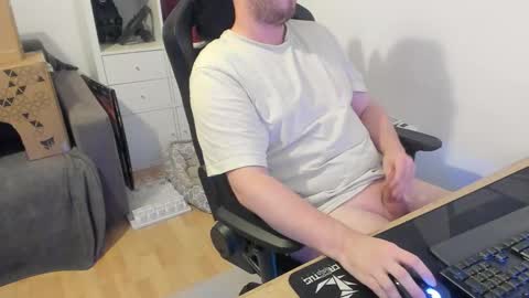 thommy2008 online show from October 8, 2:14 pm