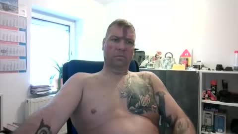 Snapshot of thomsen1478 chatting on March 15, 3:51 pm thomsen1478 online show from March 15, 3:51 pm