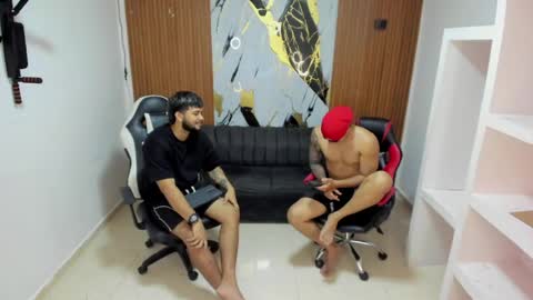 thomson_hot01 online show from March 20, 5:23 am