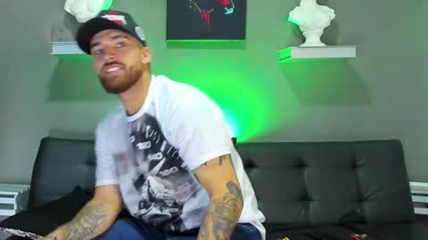 Snapshot of thor_evans chatting on October 22, 10:53 pm thor_evans online show from October 22, 10:53 pm