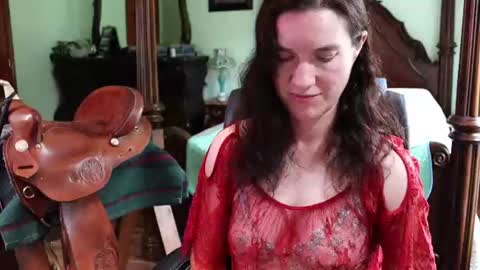 ThornburyRose online show from June 20, 6:44 pm