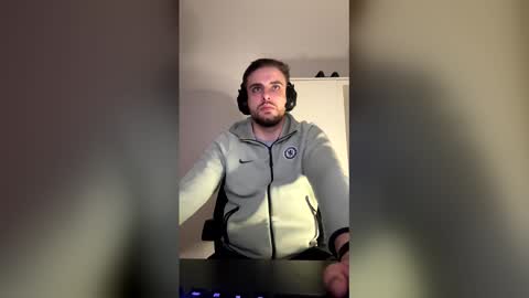 Snapshot of thorodinson03 chatting on February 16, 6:04 pm thorodinson03 online show from February 16, 6:04 pm