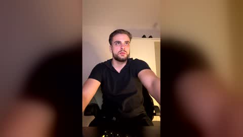 Snapshot of thorodinson03 chatting on February 26, 1:48 am thorodinson03 online show from February 26, 1:48 am