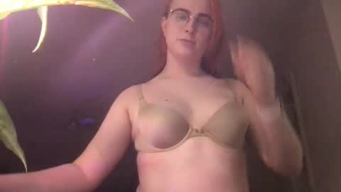 threalqueenaria online show from April 16, 4:35 am