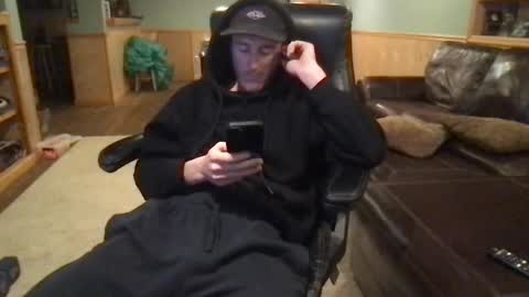 Snapshot of threetwothedome chatting on February 23, 5:45 am threetwothedome online show from February 23, 5:45 am