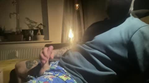 Snapshot of throatface_killah chatting on April 24, 9:06 pm throatface_killah online show from April 24, 9:06 pm
