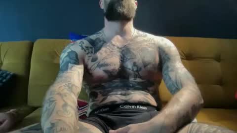 Snapshot of throatface_killah chatting on May 4, 4:14 pm throatface_killah online show from May 4, 4:14 pm