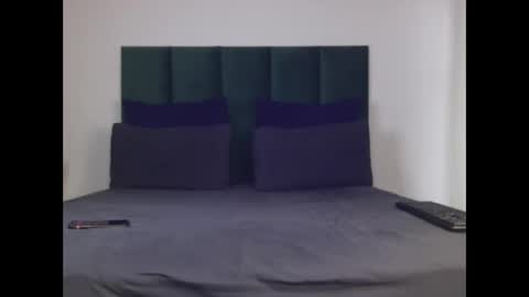 throatgoat2121 online show from November 18, 6:40 am