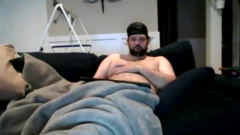 Make me explode please... online show from May 15, 11:34 pm