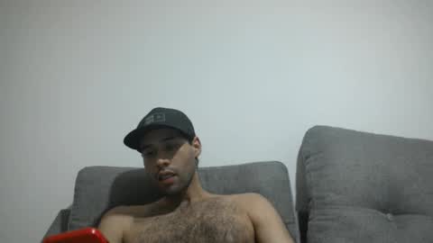 Snapshot of throwawayyourgun chatting on January 25, 6:13 pm Luka online show from January 25, 6:13 pm