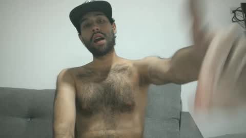 Snapshot of throwawayyourgun chatting on February 3, 2:55 pm Luka online show from February 3, 2:55 pm