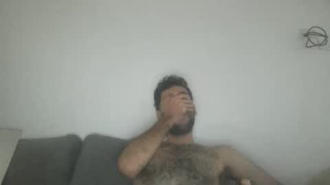 Snapshot of throwawayyourgun chatting on November 23, 3:34 pm Luka online show from November 23, 3:34 pm