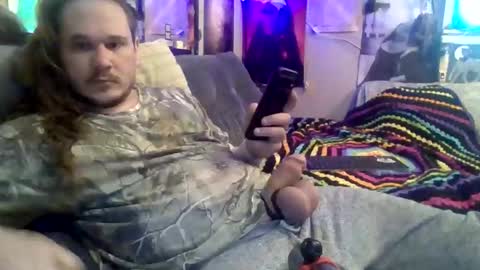 Snapshot of thunder8u42 chatting on April 19, 5:56 pm thunder8u42 online show from April 19, 5:56 pm