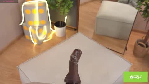 Brittney online show from October 21, 8:37 am