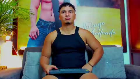 tiago andrade online show from August 5, 4:04 am