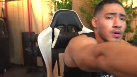 Tian Brooks online show from February 13, 2:29 am