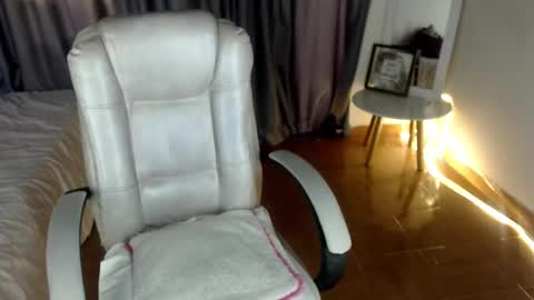 Tiana online show from January 9, 8:21 pm