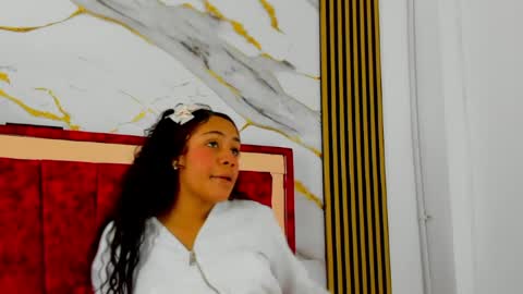 tiana_hots online show from April 9, 8:42 am