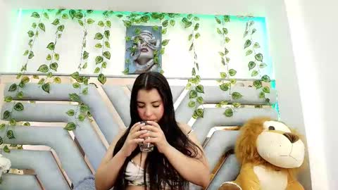 tiana_prince online show from March 22, 1:53 am