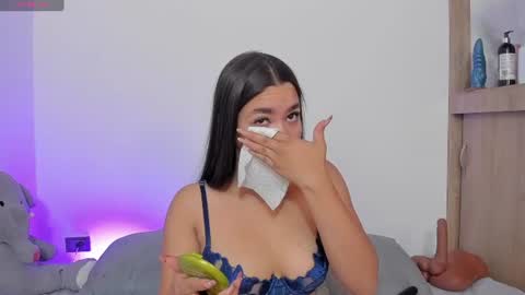 Snapshot of tianaglow44 chatting on July 6, 12:24 pm T I A N A online show from July 6, 12:24 pm