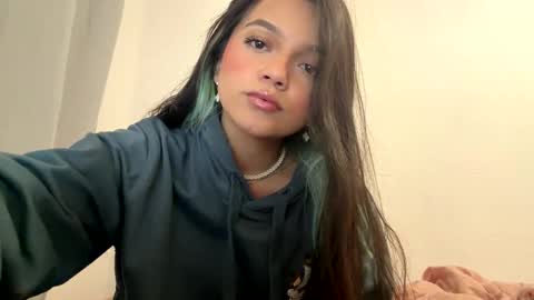 Snapshot of tianale chatting on April 1, 12:06 pm Tiana Le online show from April 1, 12:06 pm