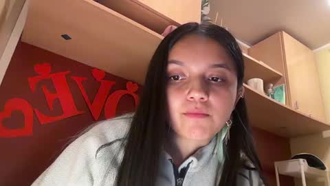 Snapshot of tianale chatting on May 17, 8:05 pm Tiana Le online show from May 17, 8:05 pm