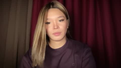 Ms. Tiara online show from March 23, 2:43 pm