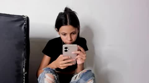 tibustream online show from April 18, 9:04 pm