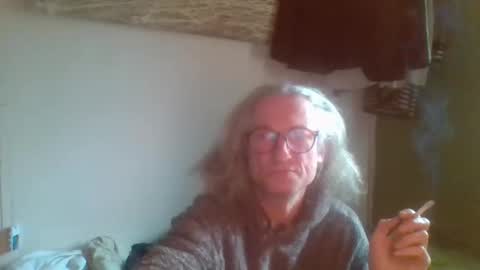 tiddles12345 online show from April 14, 2:23 pm