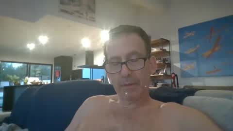 JustMe online show from December 5, 2:33 pm