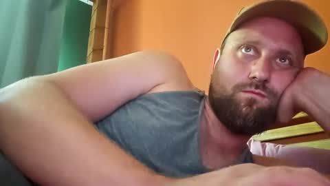 Snapshot of tieduphero chatting on July 14, 2:23 pm tieduphero online show from July 14, 2:23 pm