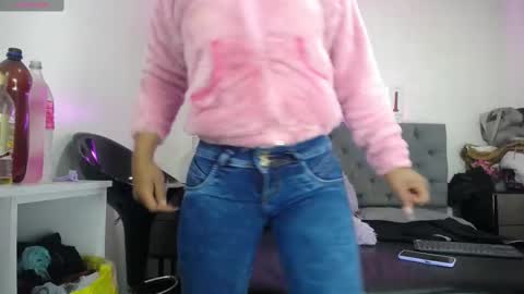 Tifanny Nails  online show from February 27, 11:52 am