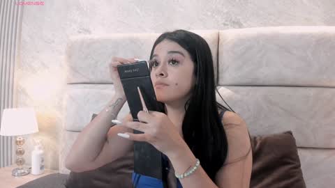 Snapshot of tifany__ross chatting on January 14, 7:43 pm Tiff3 online show from January 14, 7:43 pm