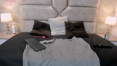 Snapshot of tifany__ross chatting on January 14, 10:44 pm Tiff3 online show from January 14, 10:44 pm