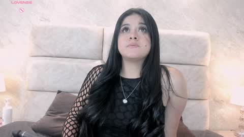 Snapshot of tifany__ross chatting on January 15, 1:45 am Tiff3 online show from January 15, 1:45 am