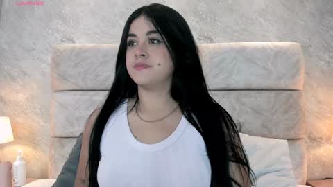 Snapshot of tifany__ross chatting on January 23, 8:45 pm Tiff3 online show from January 23, 8:45 pm