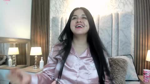 Snapshot of tifany__ross chatting on January 26, 9:29 am Tiff3 online show from January 26, 9:29 am