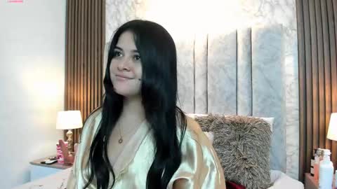 Snapshot of tifany__ross chatting on February 17, 2:31 am Tiff3 online show from February 17, 2:31 am