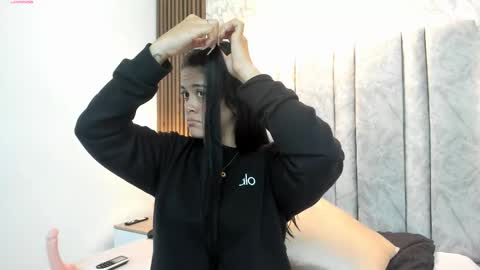 Snapshot of tifany__ross chatting on March 1, 2:48 am Tiff3 online show from March 1, 2:48 am