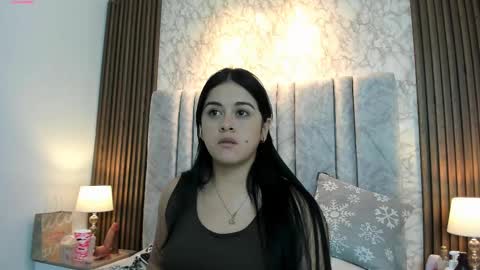 Snapshot of tifany__ross chatting on March 10, 2:28 am Tiff3 online show from March 10, 2:28 am