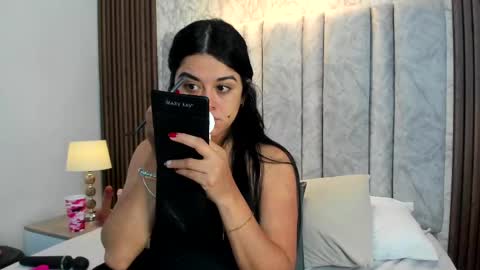 Snapshot of tifany__ross chatting on September 8, 8:41 pm Tiff3 online show from September 8, 8:41 pm