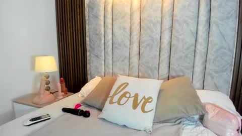 Snapshot of tifany__ross chatting on September 28, 7:08 pm Tiff3 online show from September 28, 7:08 pm