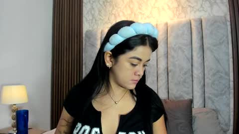 Snapshot of tifany__ross chatting on October 7, 8:50 pm Tiff3 online show from October 7, 8:50 pm