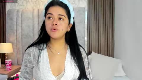 Snapshot of tifany__ross chatting on October 24, 8:38 pm Tiff3 online show from October 24, 8:38 pm