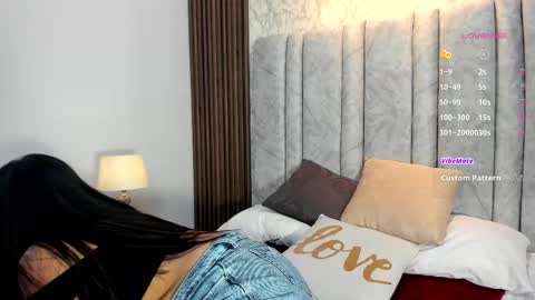 Snapshot of tifany__ross chatting on November 14, 8:07 pm Tiff3 online show from November 14, 8:07 pm