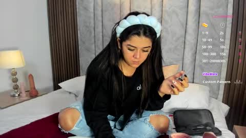 Snapshot of tifany__ross chatting on November 24, 9:03 pm Tiff3 online show from November 24, 9:03 pm