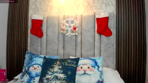 Snapshot of tifany__ross chatting on December 1, 8:25 pm Tiff3 online show from December 1, 8:25 pm